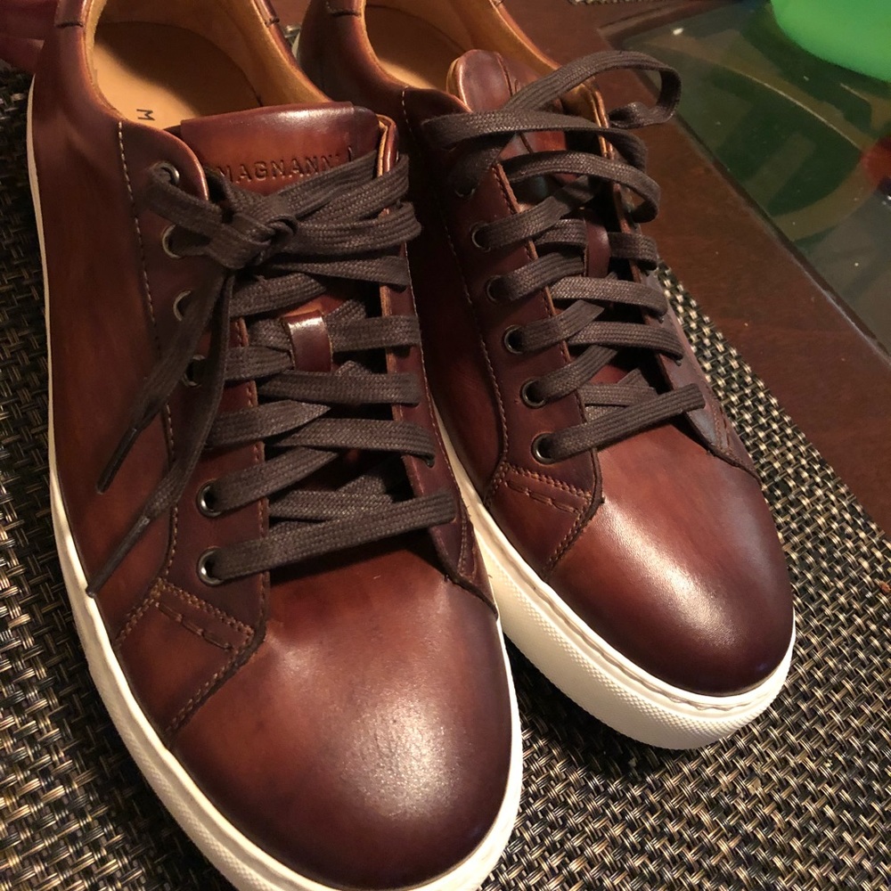 Magnanni Men’s leather Sneakers